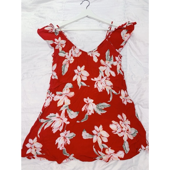 Red Hawaii dress with flowers - Picture 2 of 2